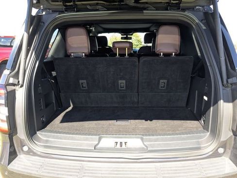 Used 2024 Ford Expedition Limited image 35