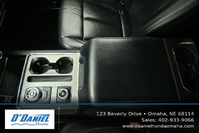 Used 2019 Ford Expedition XLT w/ Equipment Group 202A AWD/4WD image 35