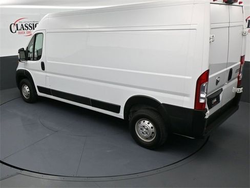 Used 2023 RAM ProMaster 2500 w/ Driver Convenience Group image 12