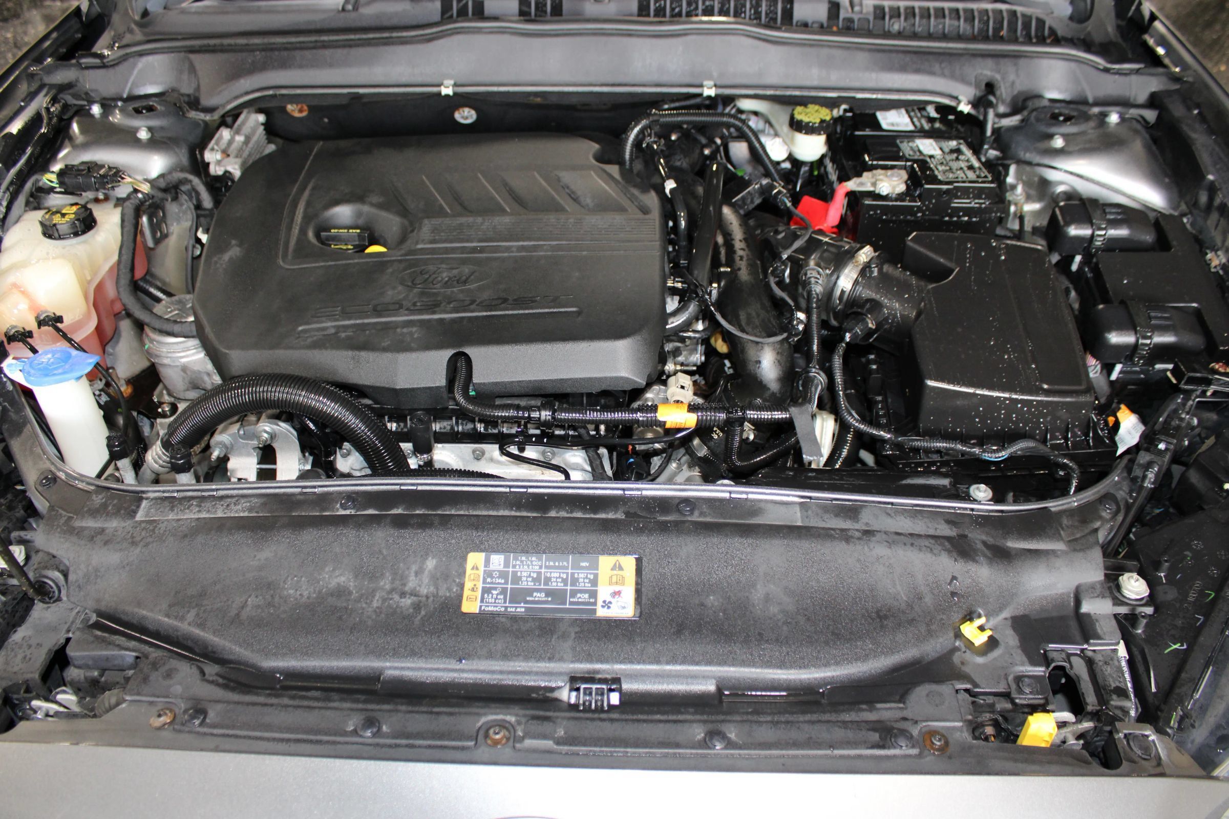 Used 2014 Ford Fusion SE FWD image 30