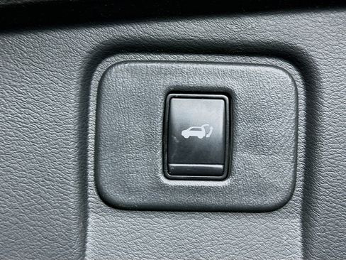 Used 2024 Nissan Murano SL image 29