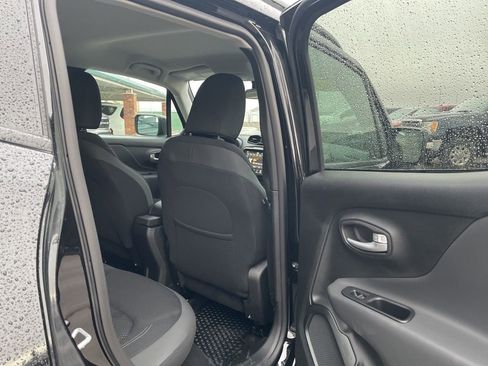 Certified 2023 Jeep Renegade Altitude AWD/4WD image 24