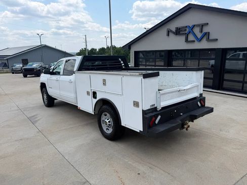 Used 2018 Chevrolet Silverado 2500 LT AWD/4WD image 7