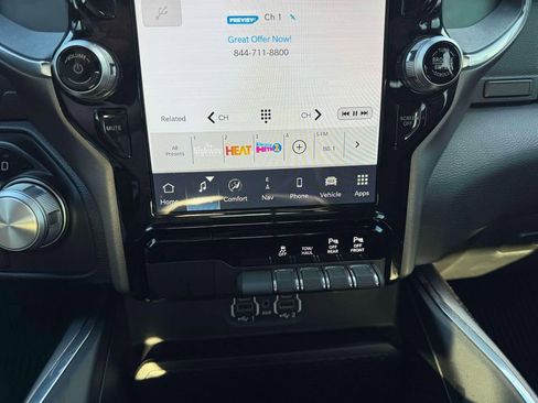 Used 2024 RAM 1500 Laramie image 31