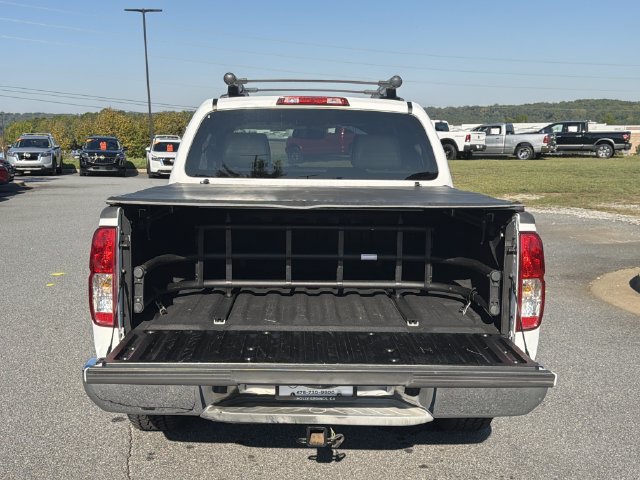 Used 2010 Nissan Frontier LE w/ LE Value Truck Pkg RWD image 19