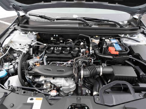 New 2025 Honda Accord SE image 30