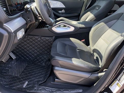 Used 2024 Mercedes-Benz GLS 63 AMG 4MATIC image 23