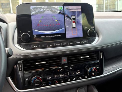 Certified 2023 Nissan Rogue Platinum w/ Platinum Premium Package image 11