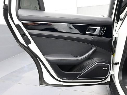 Certified 2019 Porsche Panamera Turbo S w/ Premium Package Plus AWD/4WD image 13