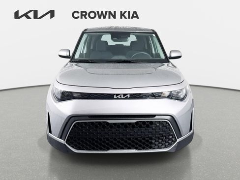 Certified 2025 Kia Soul LX w/ LX Technology Package FWD image 2