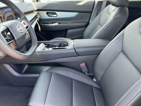 New 2025 Nissan Murano SL image 10