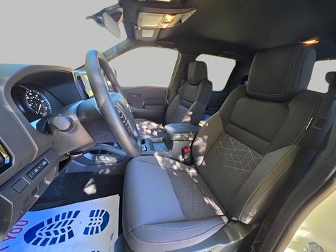 New 2026 Nissan Frontier SV w/ Tow Package image 19