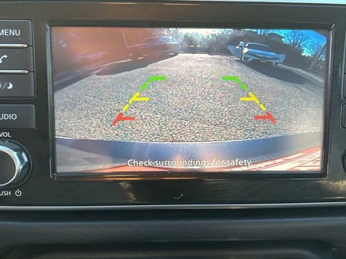 Used 2021 Nissan Versa S image 3