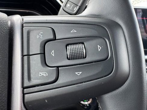 Used 2025 GMC Sierra 1500 SLT RWD image 18