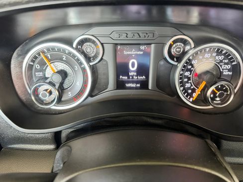 Used 2019 RAM 2500 Tradesman w/ Chrome Appearance Group AWD/4WD image 16