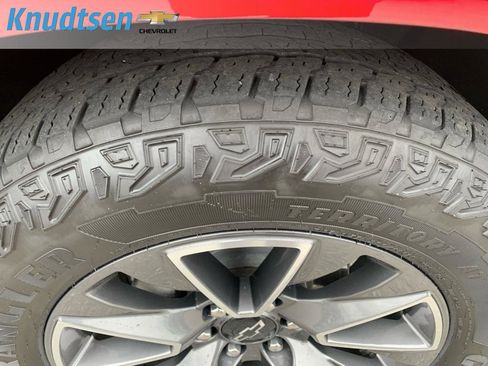 Used 2023 Chevrolet Tahoe Z71 w/ Z71 Off-Road Package image 10