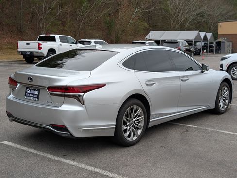 Used 2019 Lexus LS 500h AWD image 9