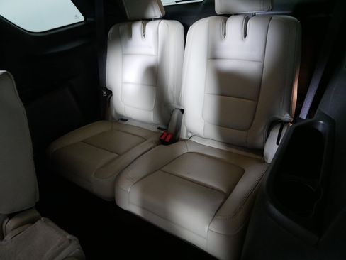 Used 2014 Ford Explorer Limited w/ Equipment Group 302A image 33