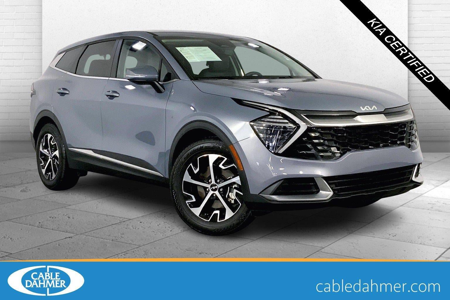 Used 2025 Kia Sportage EX FWD image 1