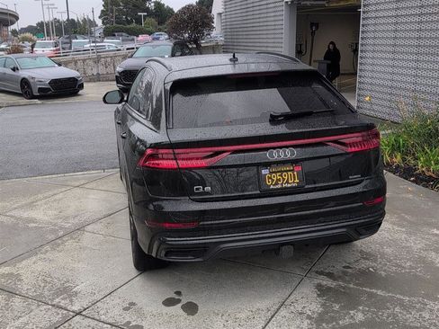 Used 2023 Audi Q8 Premium Plus w/ Premium Plus Package image 7