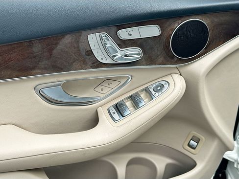 Used 2018 Mercedes-Benz GLC 300 image 17