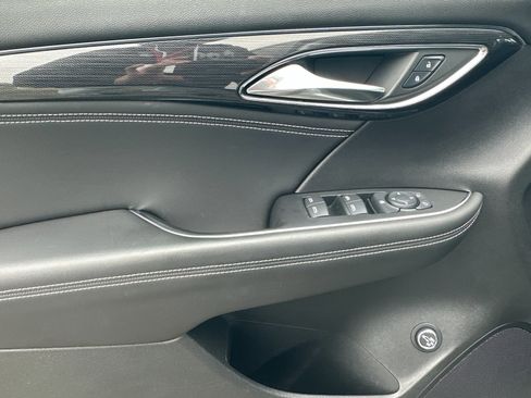 Used 2023 Buick Envision Preferred w/ Sport Touring Package image 11