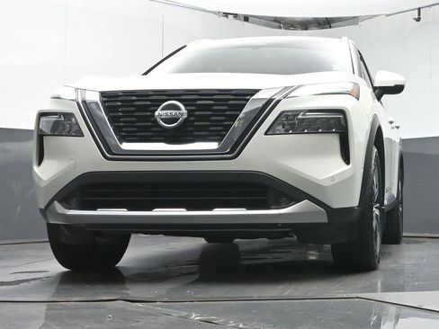 Used 2021 Nissan Rogue Platinum image 36