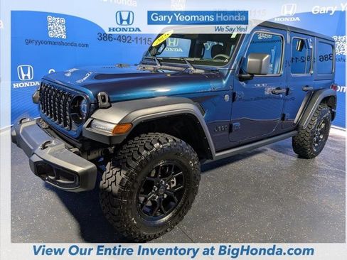 Used 2025 Jeep Wrangler Unlimited Sport AWD/4WD image 10