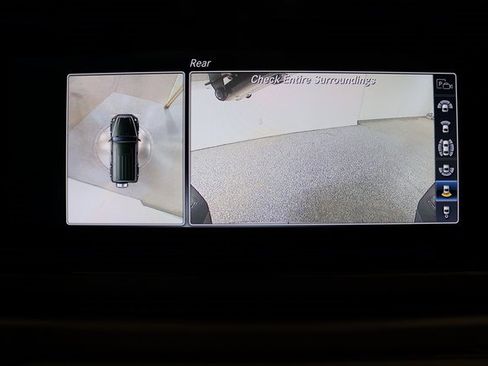 Used 2022 Mercedes-Benz G 63 AMG 4MATIC w/ G Manufaktur Interior Package image 27