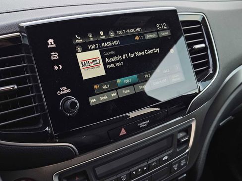 Certified 2023 Honda Passport EX-L image 17