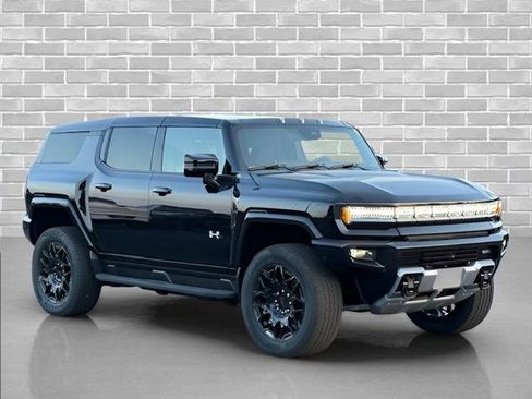New 2026 GMC Hummer EV SUV w/ LPO, Dark Essentials Package AWD/4WD image 9