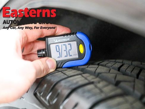 Used 2022 Ford Edge SEL w/ Sport Appearance Package image 27