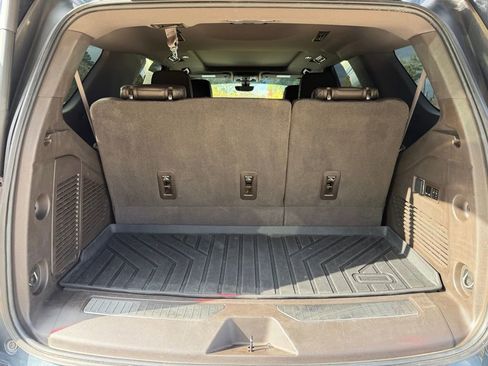 Used 2021 GMC Yukon Denali w/ Denali Premium Package image 10