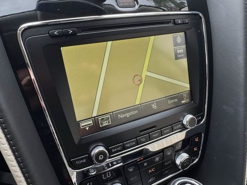 Used 2015 Bentley Flying Spur V8 AWD/4WD image 26