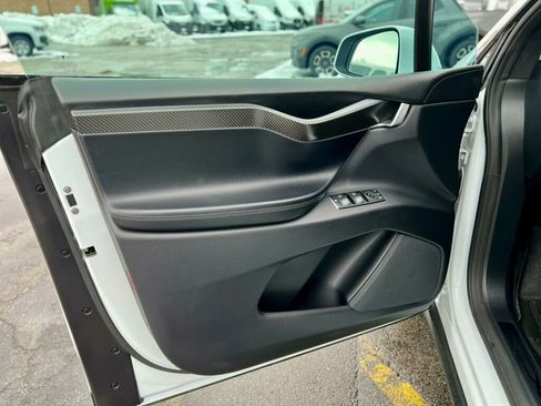 Used 2018 Tesla Model X 100D image 10