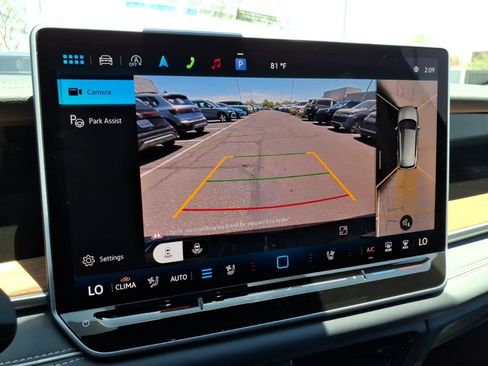New 2026 Volkswagen Tiguan SEL R-Line AWD/4WD image 20