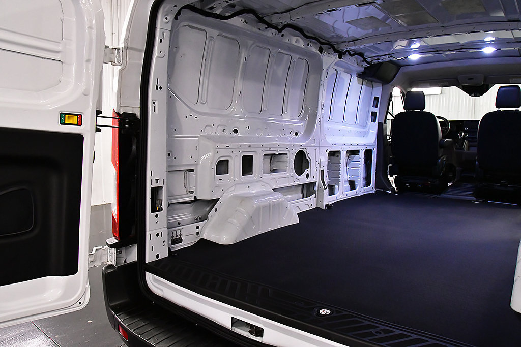 Used 2025 Ford Transit 250 Low Roof AWD image 31