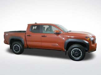 Used 2025 Toyota Tacoma TRD Off-Road w/ TRD Off Road Upgrade Package AWD/4WD video 2