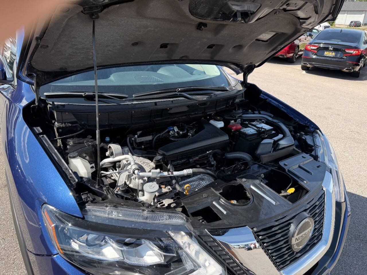 Used 2019 Nissan Rogue SL w/ Premium Package AWD/4WD image 10