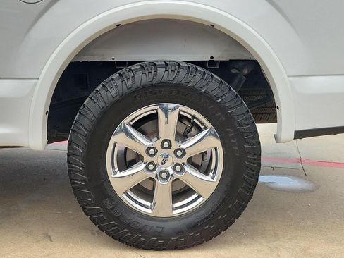 Used 2018 Ford F150 Lariat RWD image 32