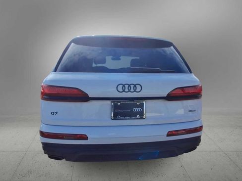 Certified 2025 Audi Q7 2.0T Premium w/ Convenience Plus Package image 7