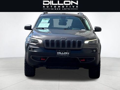 Used 2019 Jeep Cherokee Trailhawk w/ Comfort/Convenience Group AWD/4WD image 9