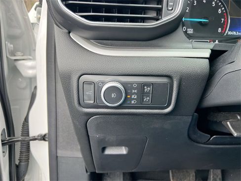 Used 2022 Ford Explorer XLT w/ Equipment Group 202A image 17