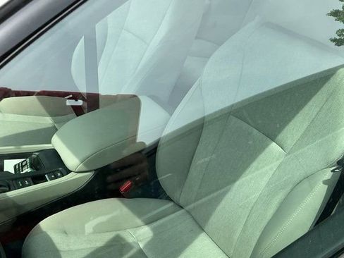 Used 2025 Honda Accord SE image 23
