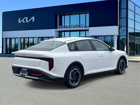 New 2025 Kia K4 EX image 6
