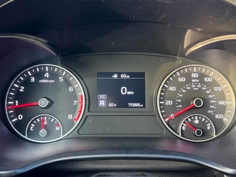 Used 2019 Kia Optima LX image 11