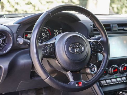 Used 2023 Toyota GR86 RWD image 15