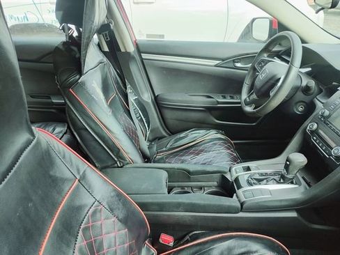 Certified 2019 Honda Civic LX image 4