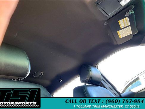 Used 2017 Ford Explorer XLT w/ Equipment Group 202A AWD/4WD image 21