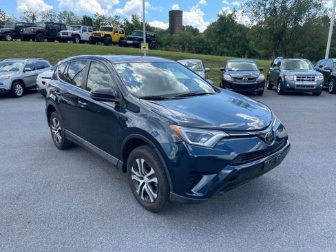 Used 2018 Toyota RAV4 LE w/ All Weather Liner Package image 2